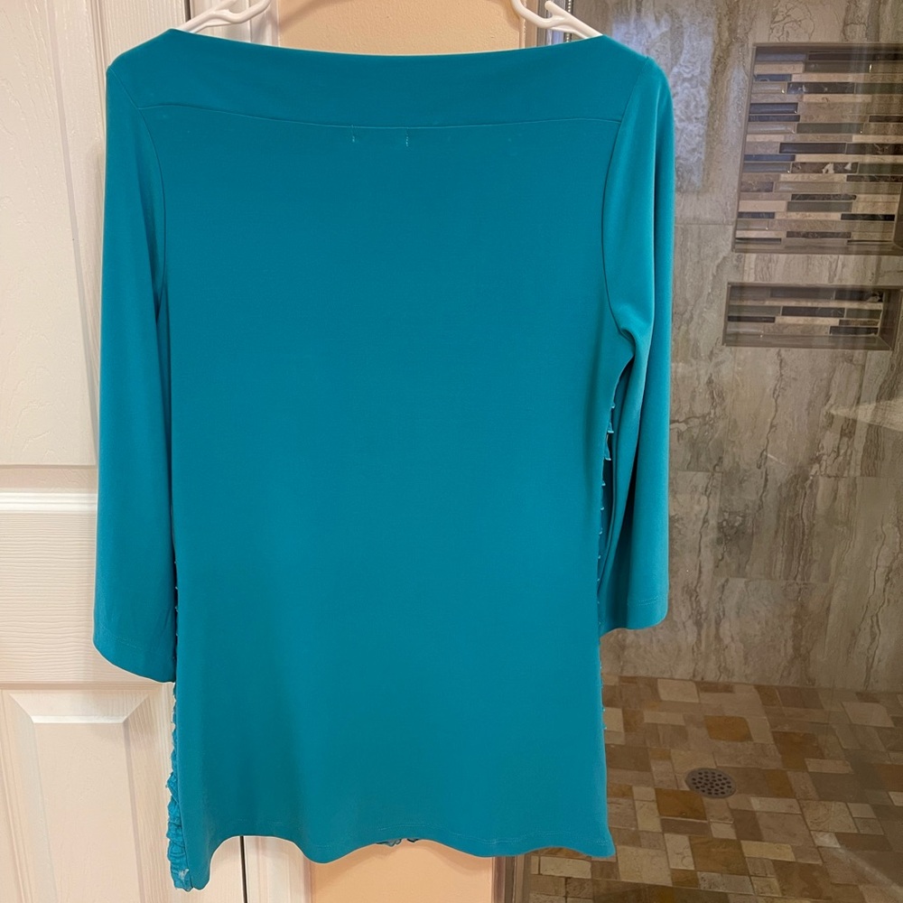 Super Cute Ruffled Top - Picture 2 of 5